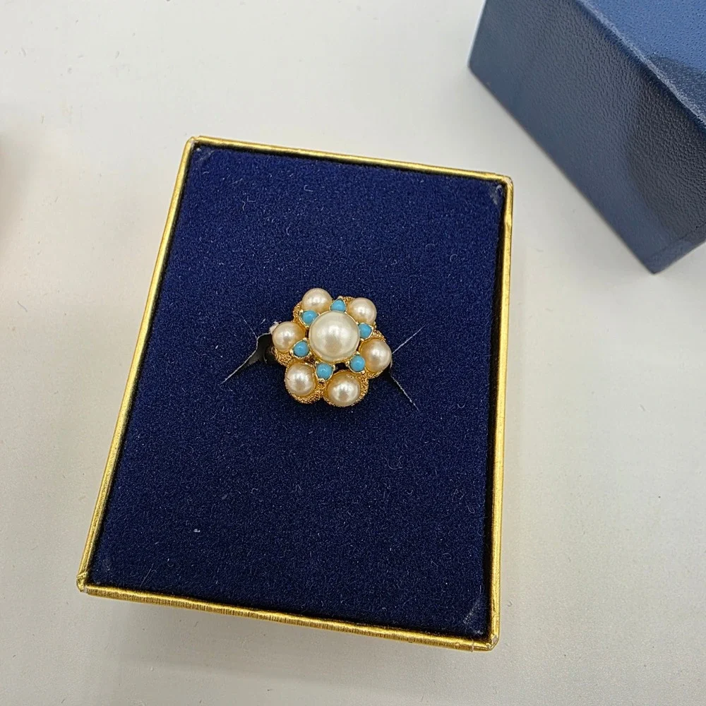 Avon Womens Lustre Ring Faux Pearl Turquoise Accent Vintage 1972 Gold Tone Small